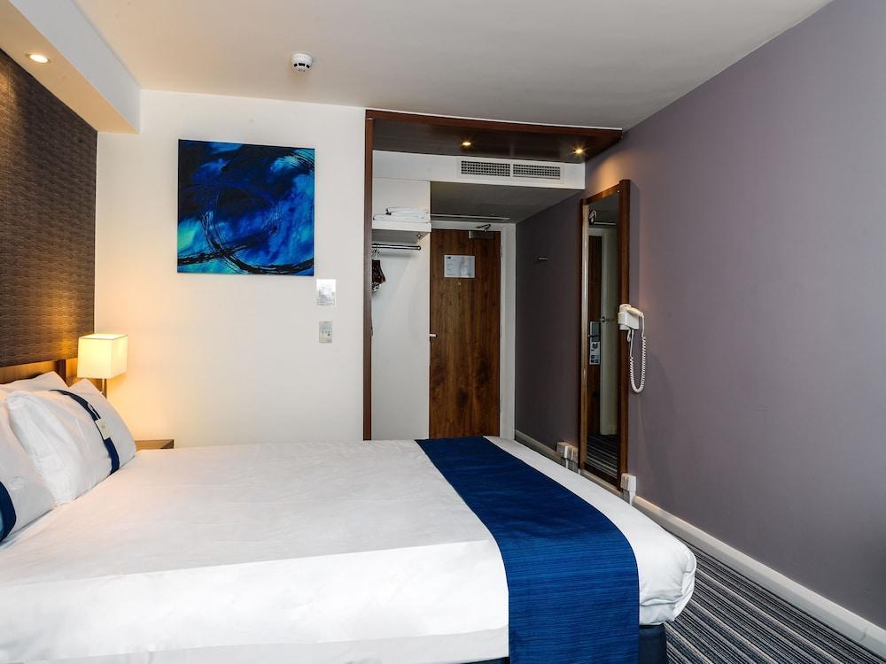 Holiday Inn Express London Gatwick Crawley, An Ihg Hotel Crawley (West Sussex) Exterior foto