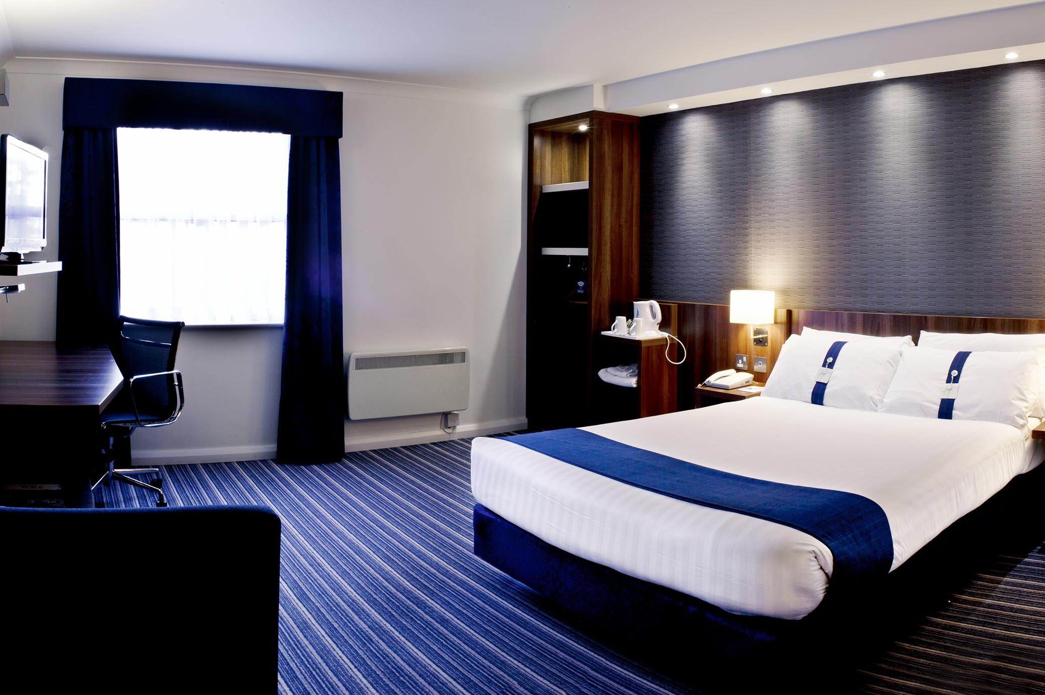 Holiday Inn Express London Gatwick Crawley, An Ihg Hotel Crawley (West Sussex) Exterior foto