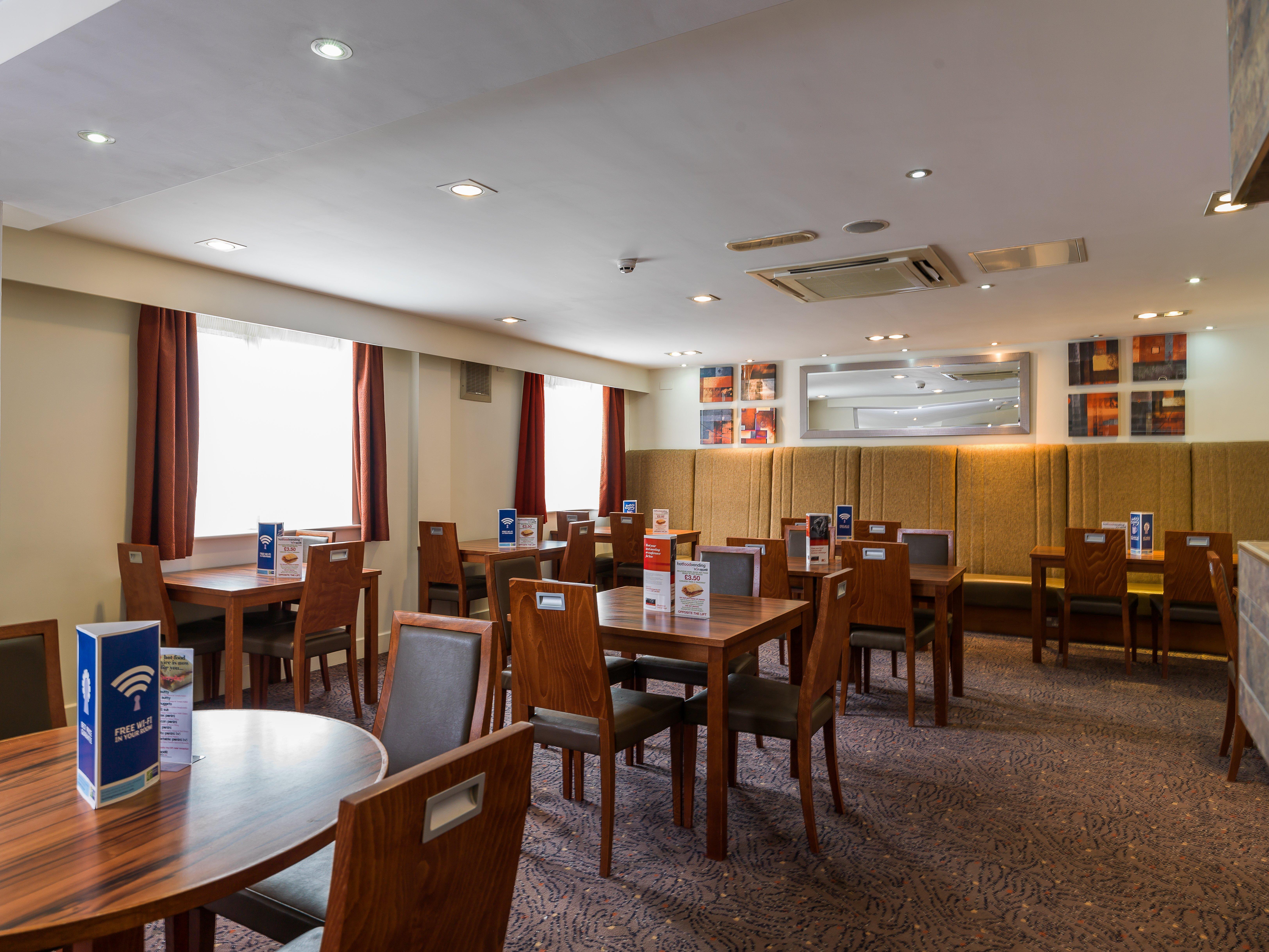 Holiday Inn Express London Gatwick Crawley, An Ihg Hotel Crawley (West Sussex) Exterior foto