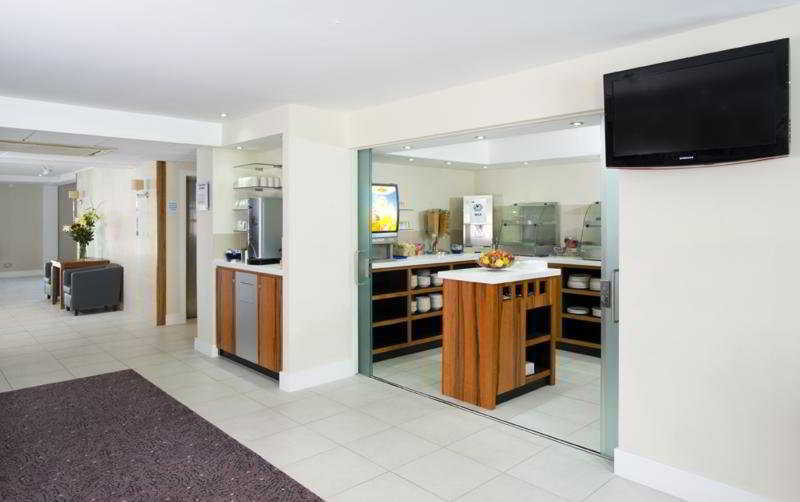 Holiday Inn Express London Gatwick Crawley, An Ihg Hotel Crawley (West Sussex) Exterior foto